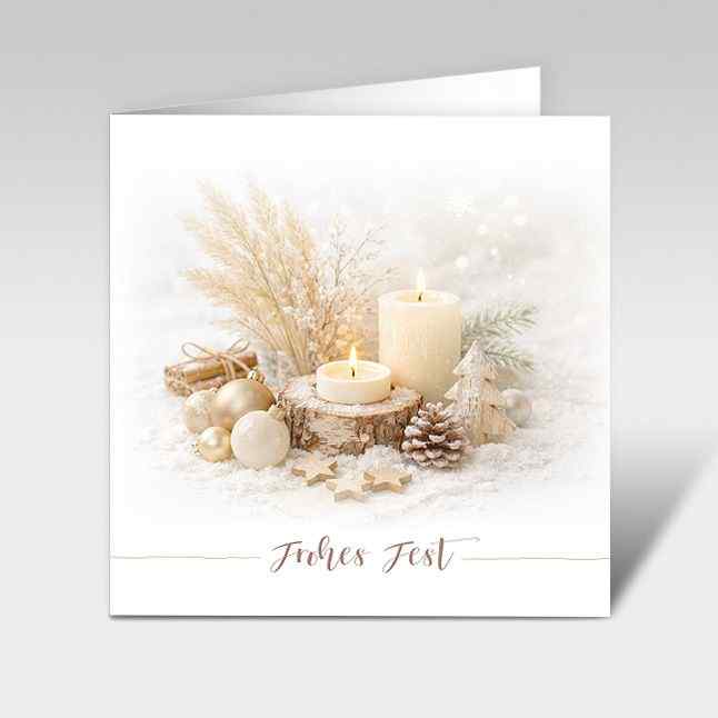 Weihnachtskarte mit festlichem Kerzenlicht
